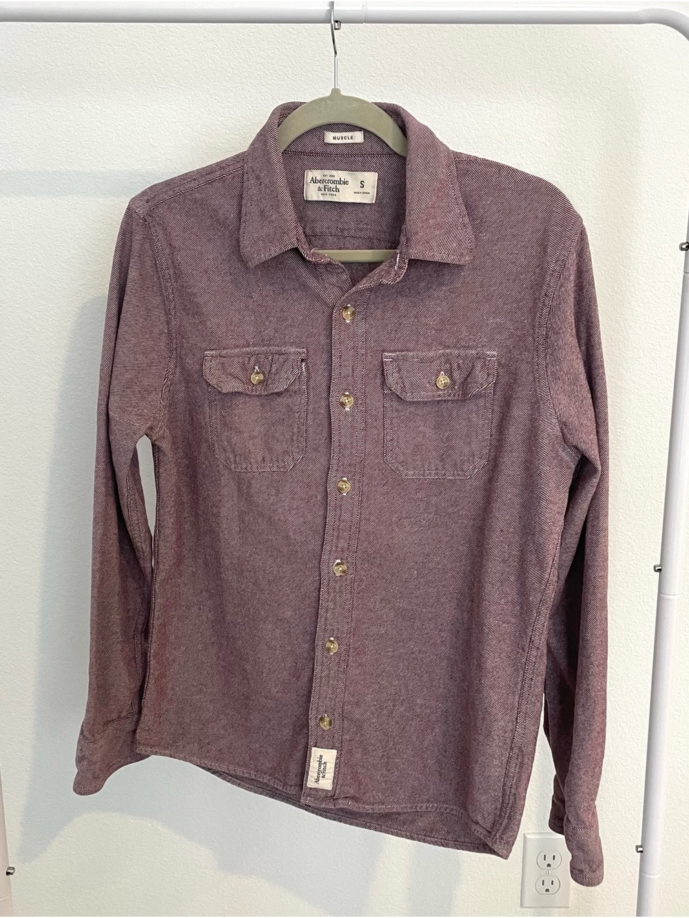 Abercrombie & Fitch Men's Small Button-Down Shirt - Dusty Mauve